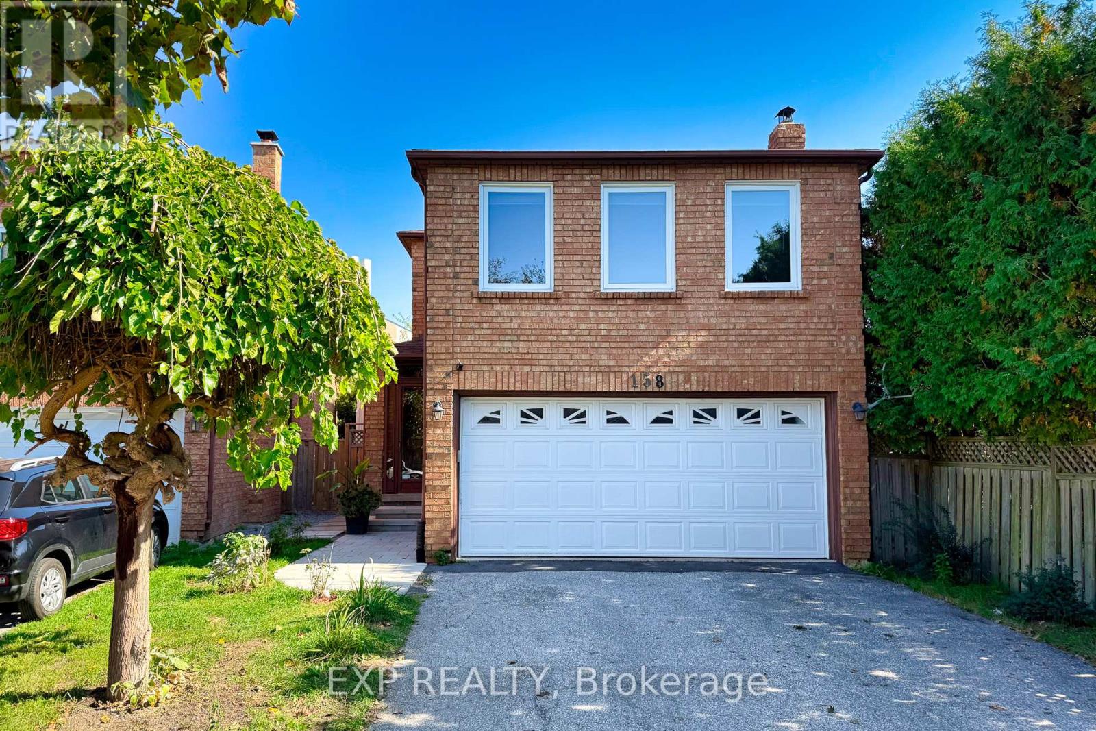 158 Millcroft Way, Vaughan, ON L4J 6P6