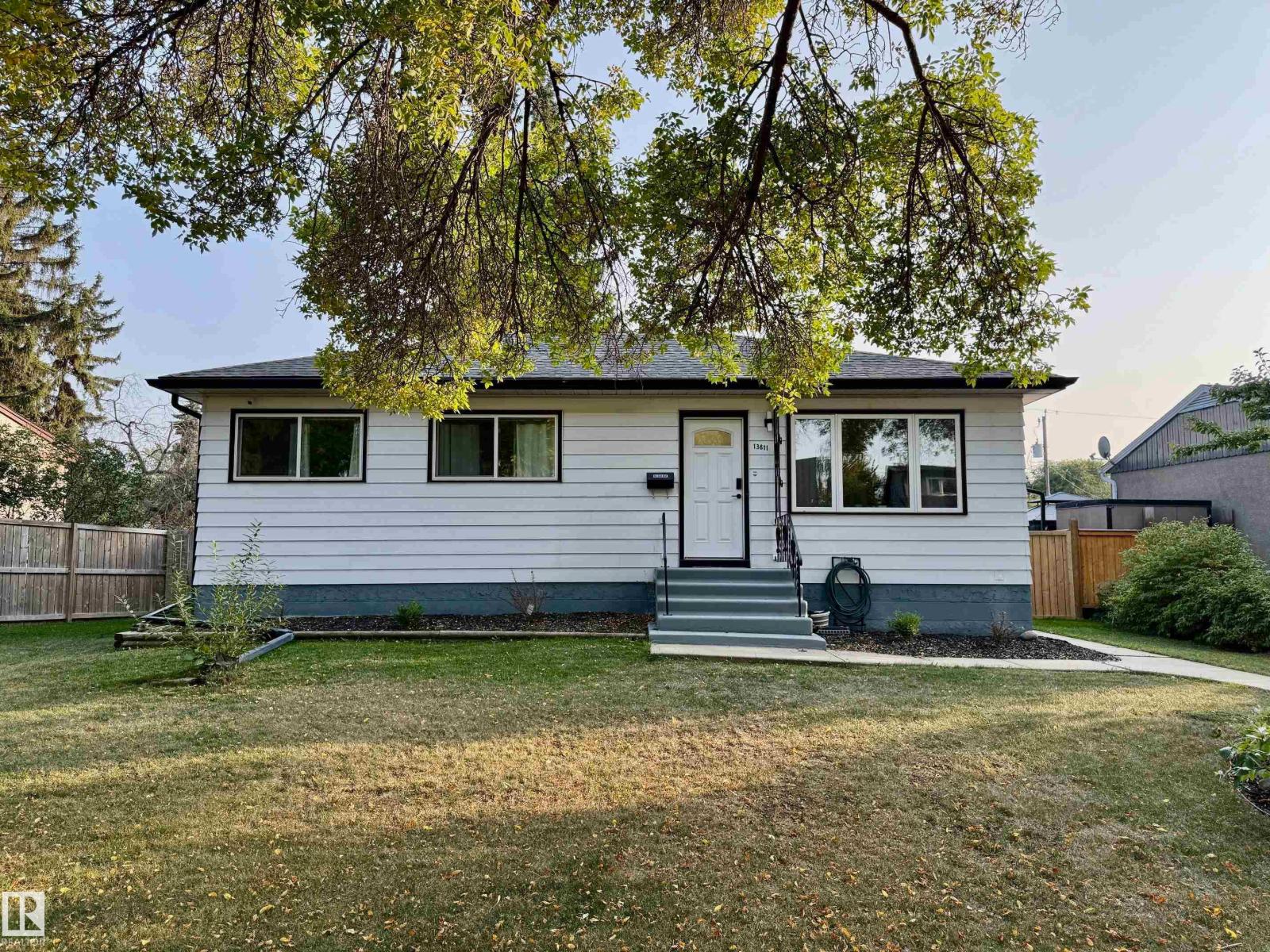 110 Av Nw Unit 13811 #a, Edmonton, AB T5M 2N1