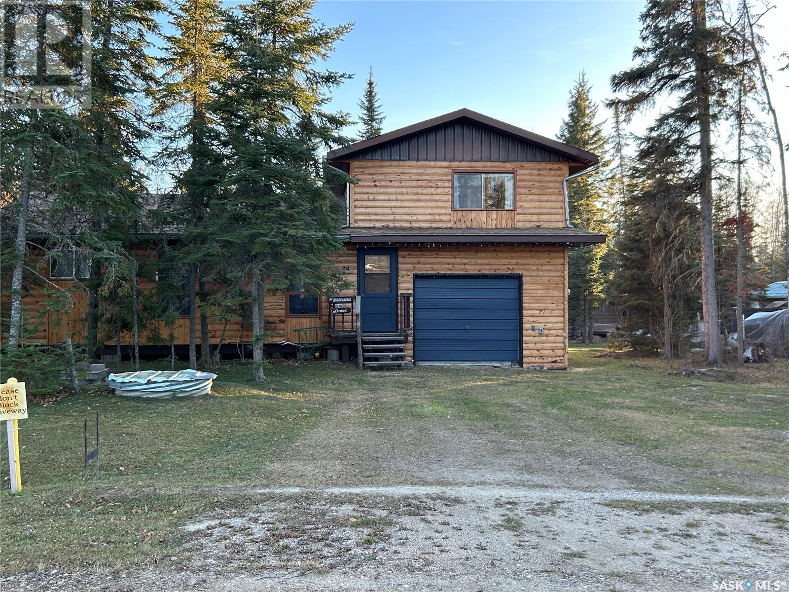 24 Walter St, Candle Lake, SK S0J 3E0