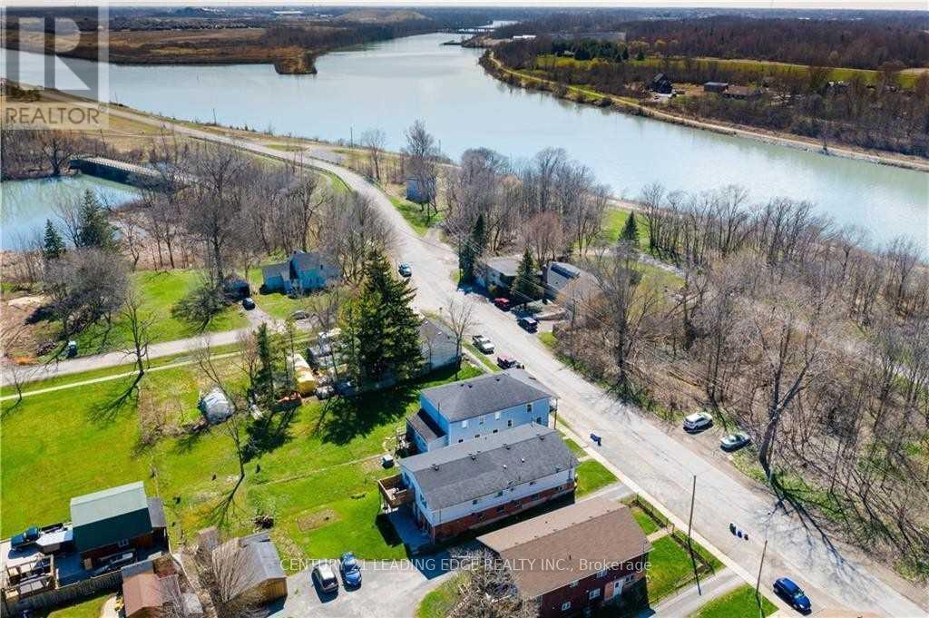 36 River St, Thorold, ON L0S 1K0