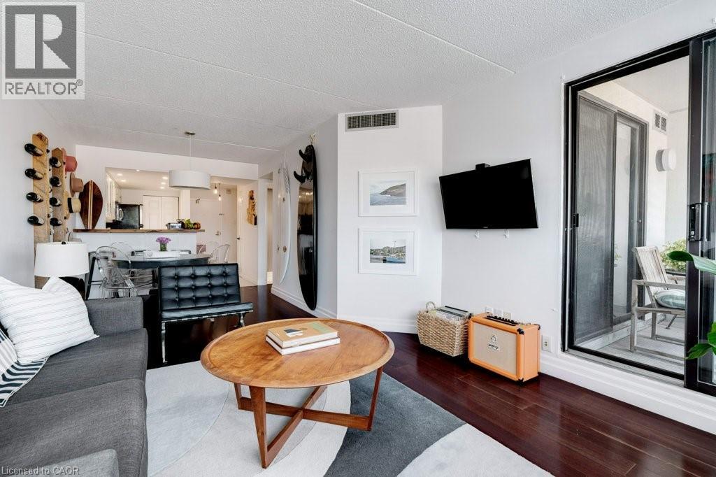 100 Bronte Road Unit 214, Oakville, ON L6L 6L5