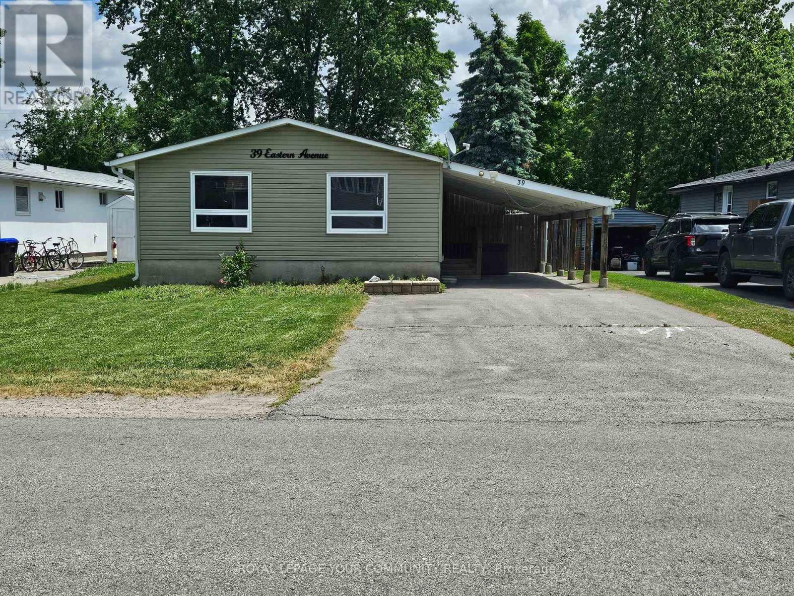 39 Eastern Ave, New Tecumseth, ON L0G 1W0