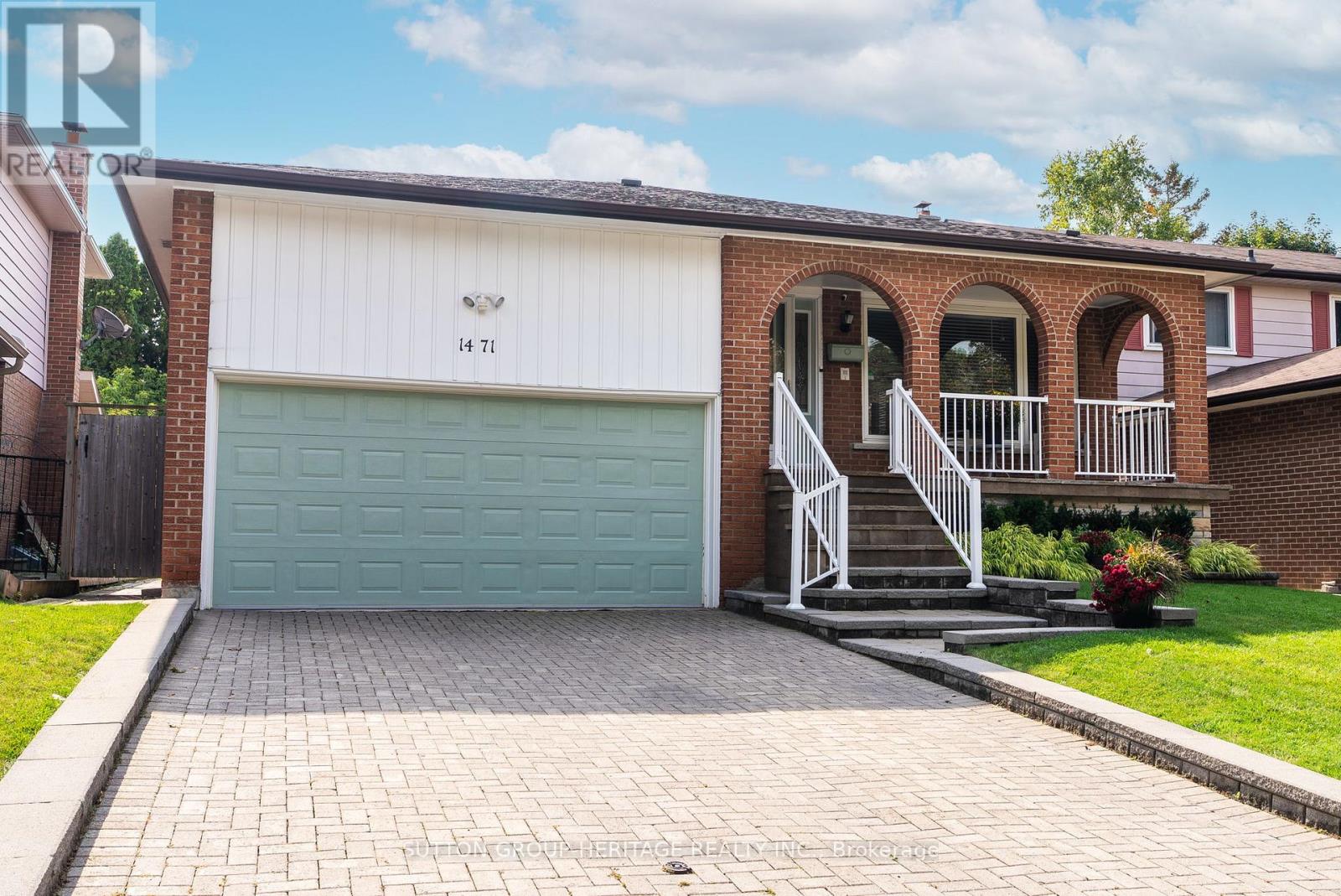1471 Fieldlight Blvd, Pickering, ON L1V 2S3