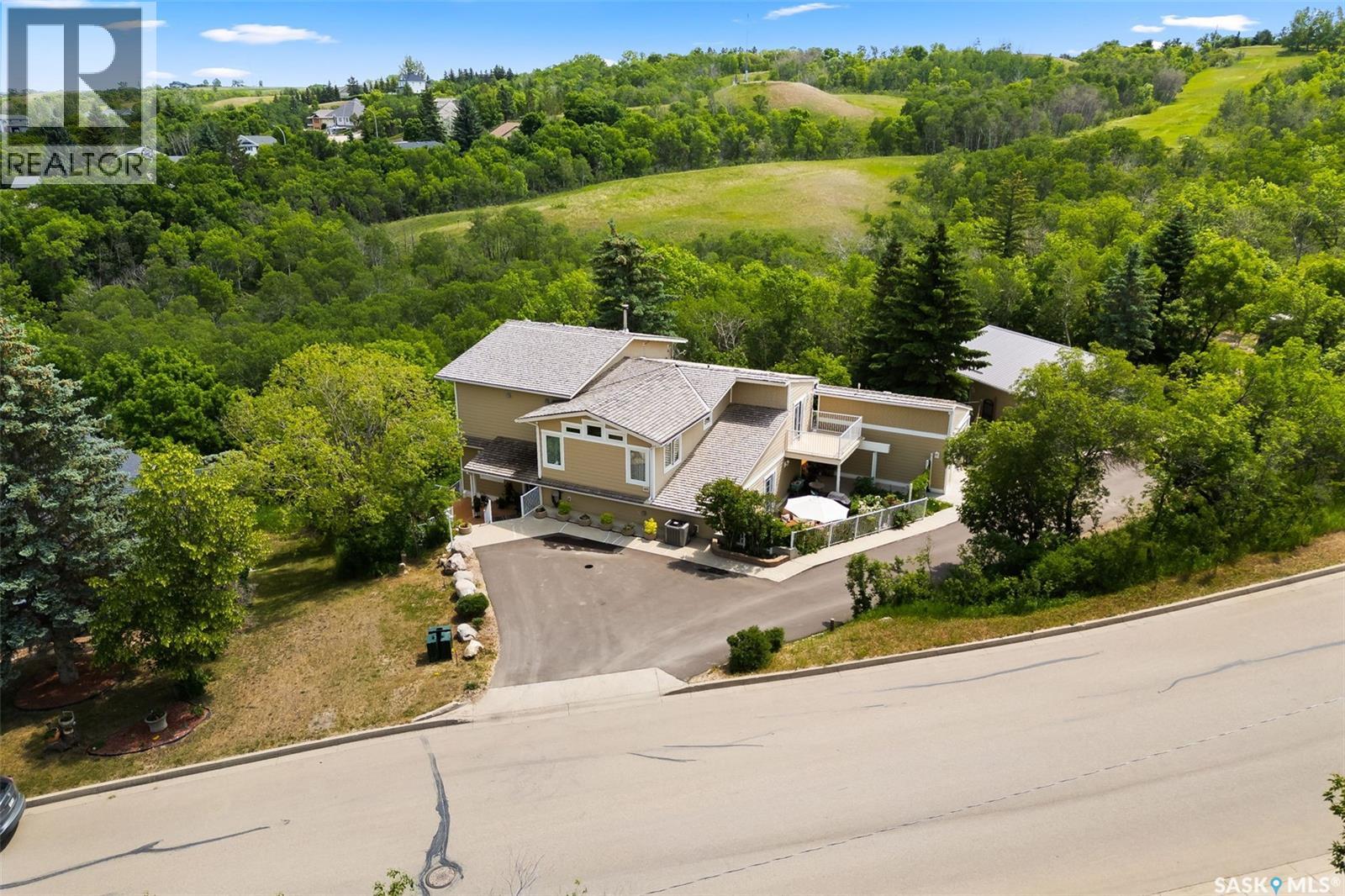 475 James St S, Lumsden, SK S0G 3C0