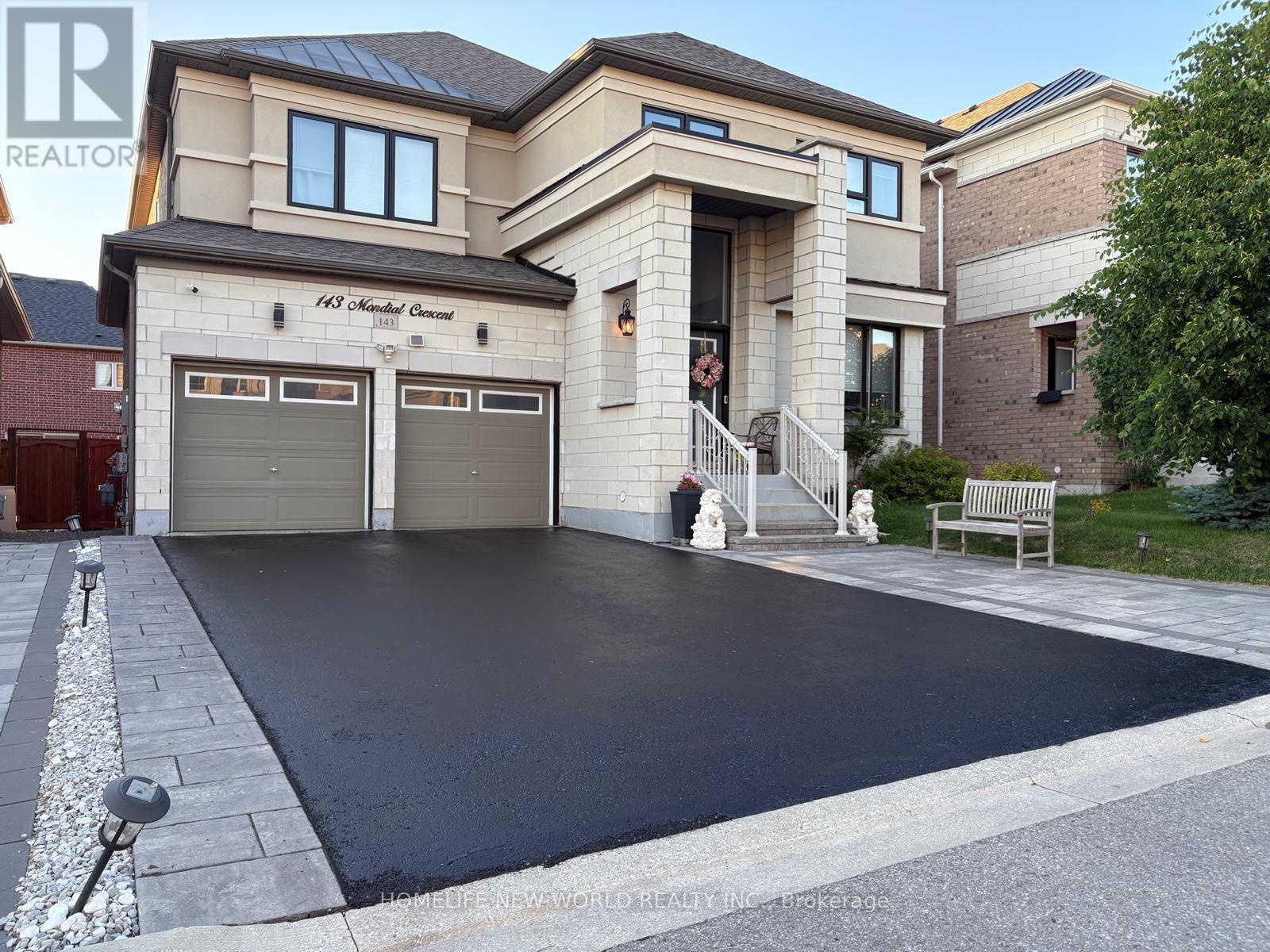 143 Mondial Cres, East Gwillimbury, ON L9N 0S1