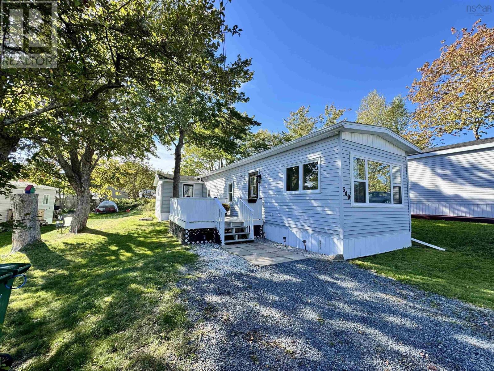 349 Ioney Hl, Beaver Bank, NS B4E 1N1