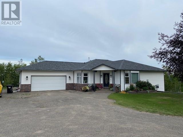 807 Smith Rd, Vanderhoof, BC V0J 3A0