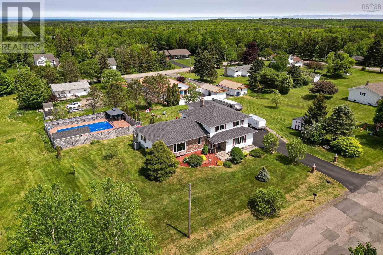 188 Sunrise Dr, Georges River, NS B1Y 3B5