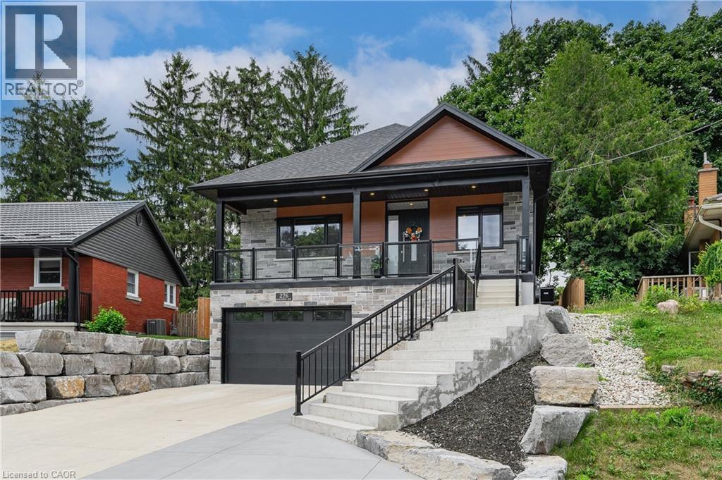 276 Mausser Ave, Kitchener, ON N2M 3L1