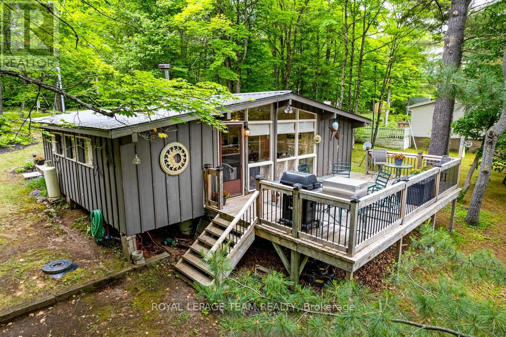 315 Silvery Ln, Tay Valley, ON K0G 2B0