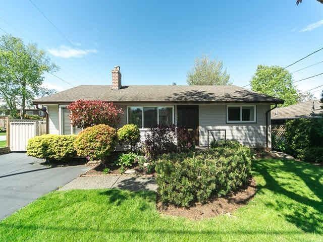 15661 Roper Ave, White Rock, BC V4B 2G9