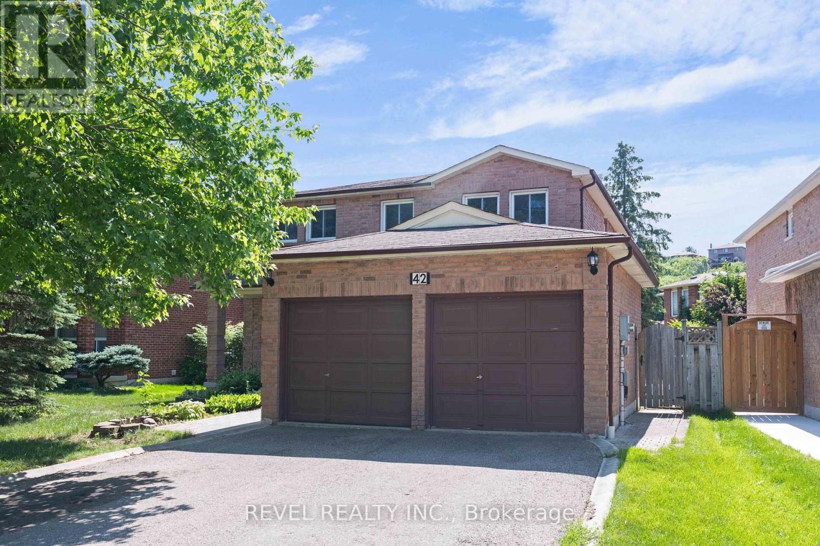 42 Deer Valley Dr, Caledon Bolton West, ON L7E 2E5