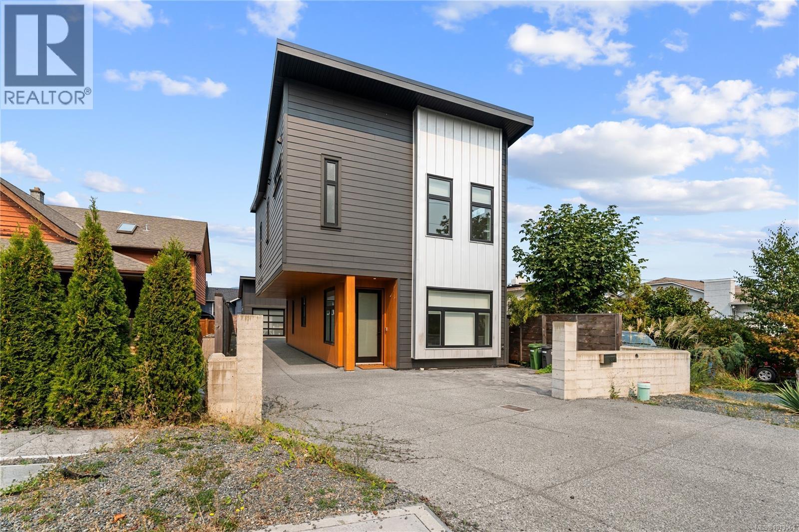 3341 Skinner Rd, Duncan, BC V9L 4V4
