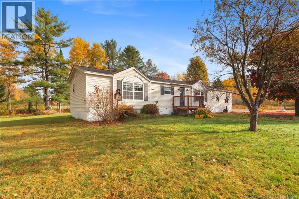 9 Crab Tree Ln, Maugerville, NB E3A 9W4