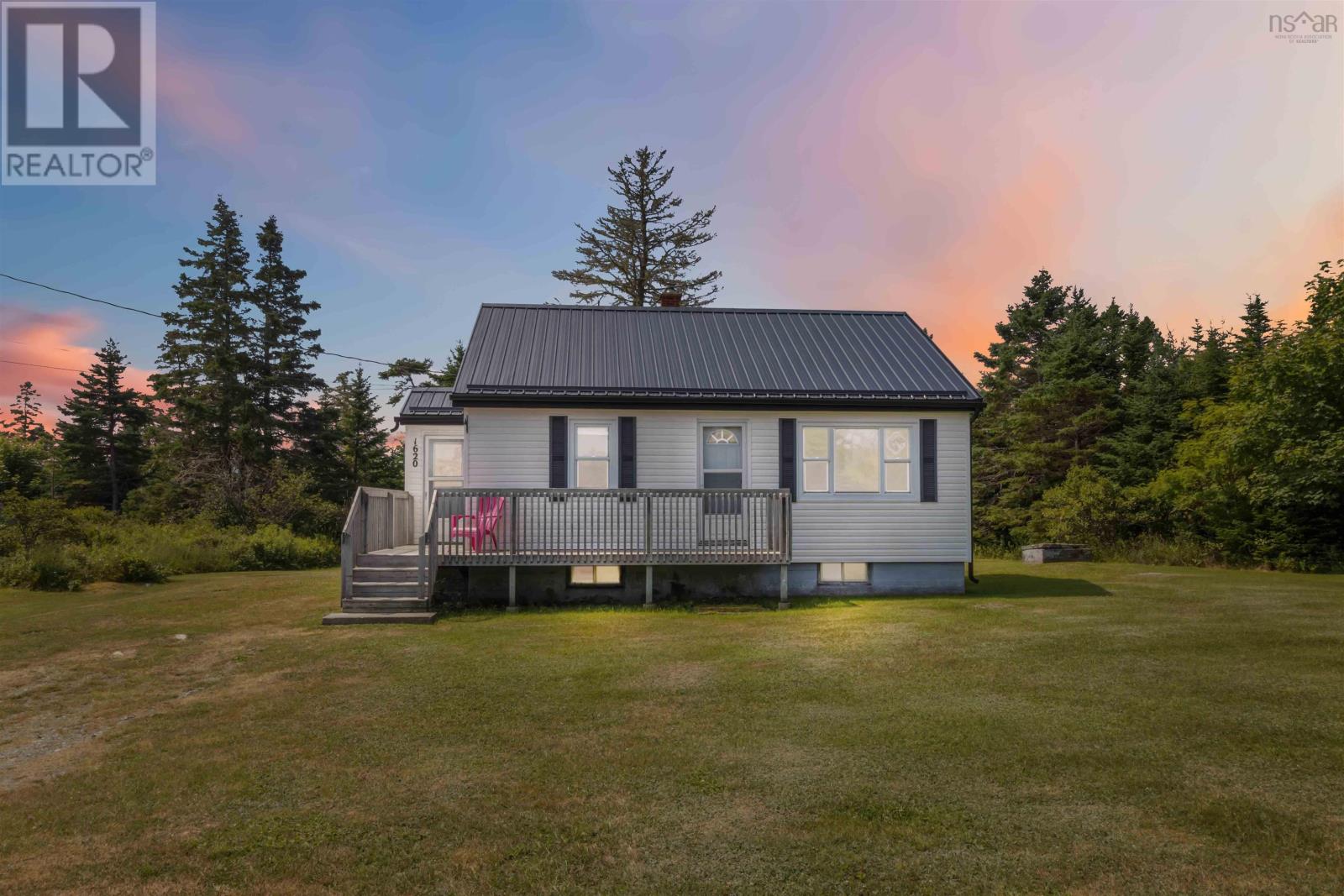 1620 Ostrea Lake Rd, Musquodoboit Harbour, NS B0J 2L0