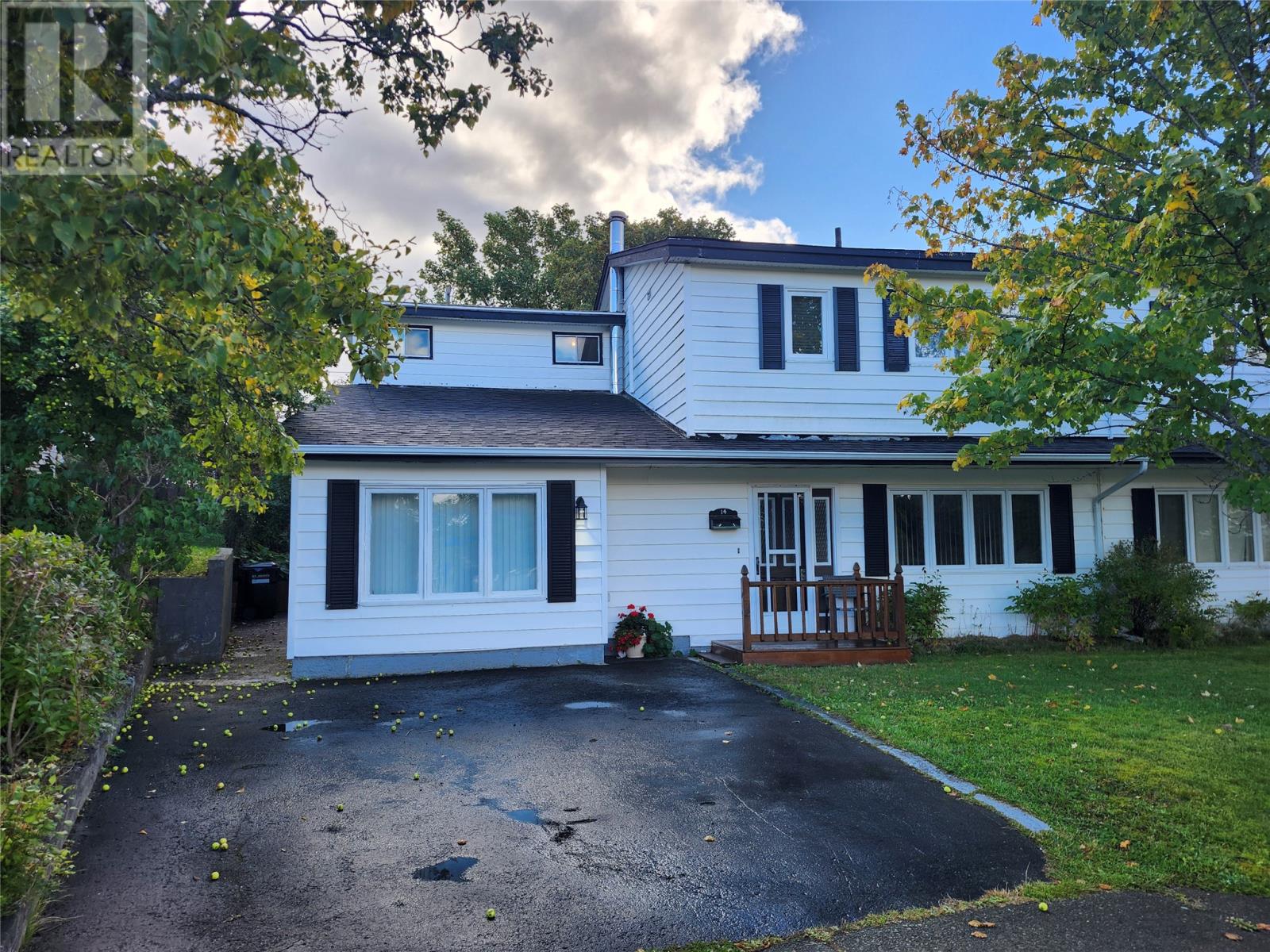 14 Wadland Cres, St. John's, NL A1A 2J6