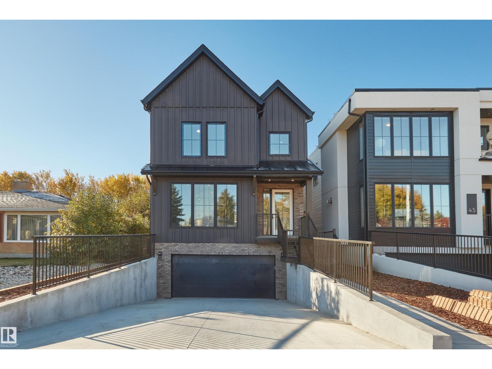 43 Westridge Rd NW, Edmonton, AB T5T 1B3