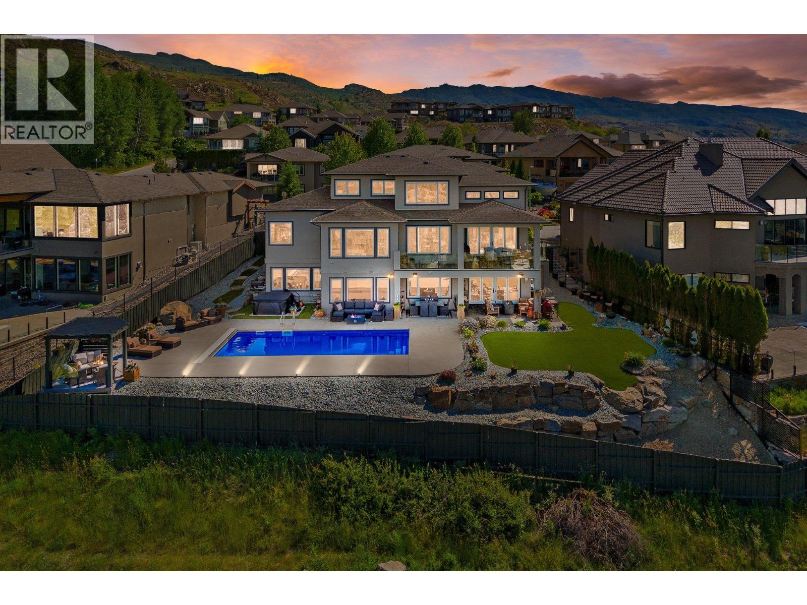 750 Kuipers Cres, Kelowna, BC V1W 5H4