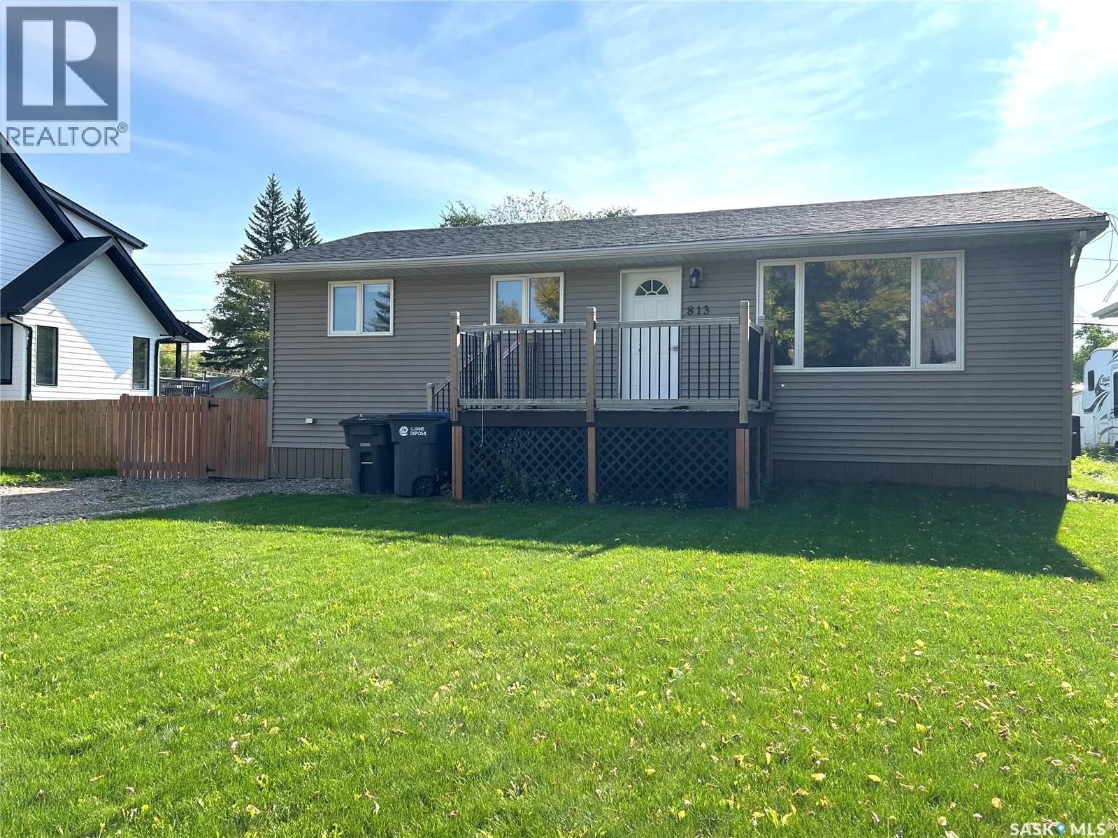 813 Moose St, Moosomin, SK S0G 3N0