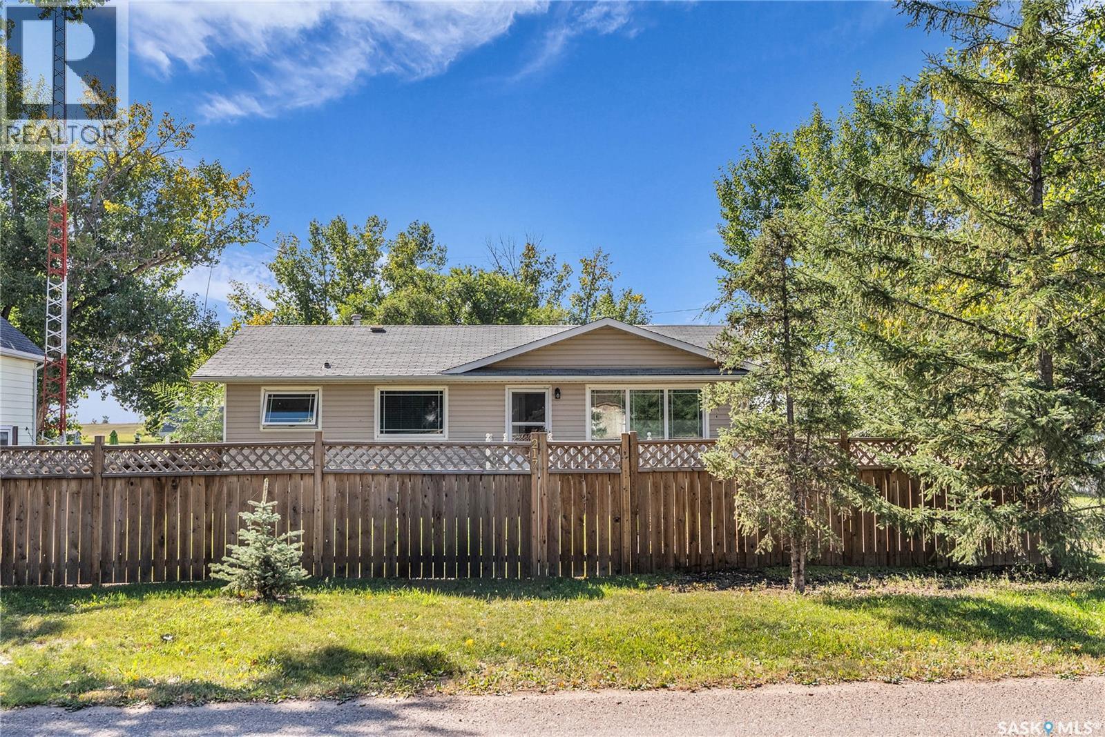 217 Prince St, Imperial, SK S0G 2J0