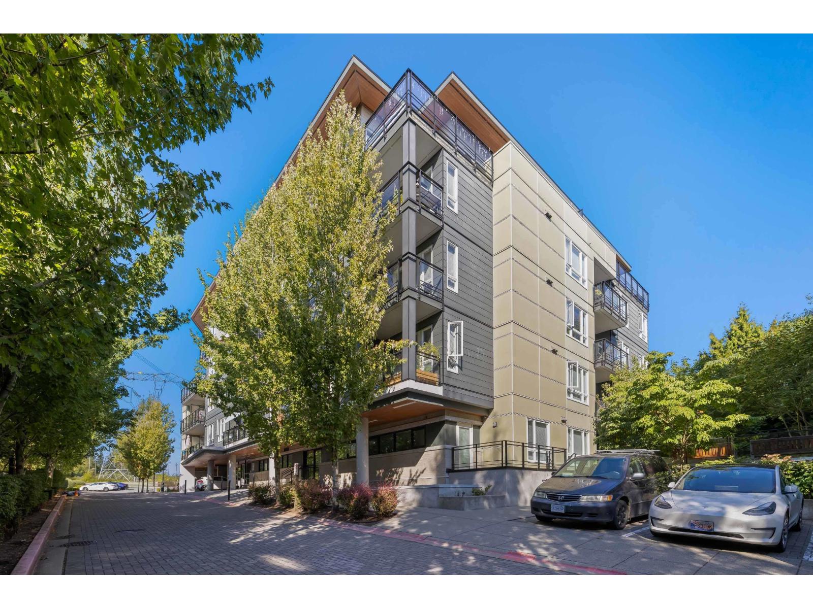 13919 Fraser Highway Unit 306, Surrey, BC V3T 4E6