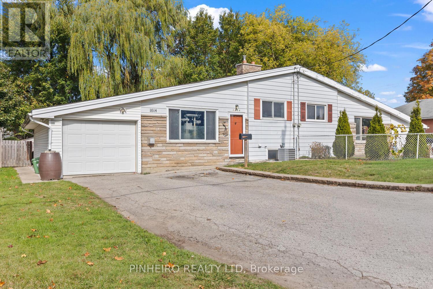 1614 Wavell St, London, ON N5W 2E1