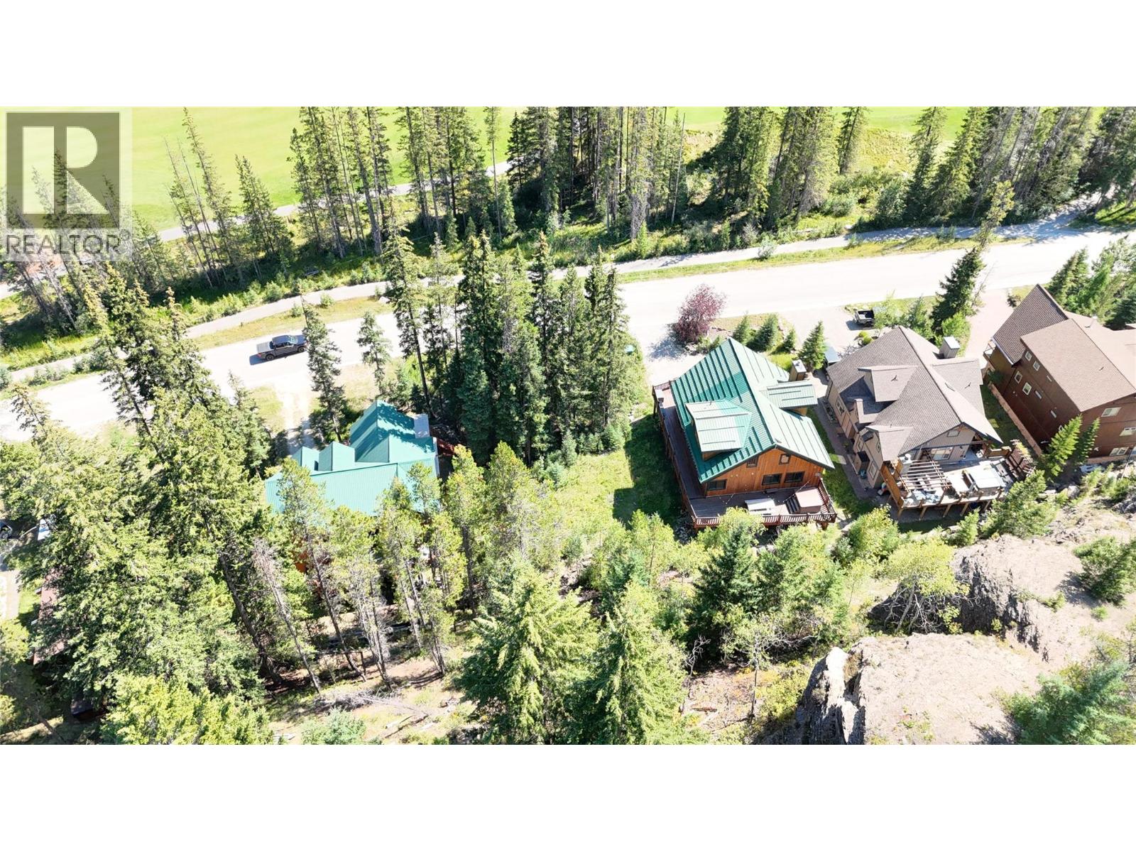 1917 Greywolf Dr, Panorama, BC V0A 1T0
