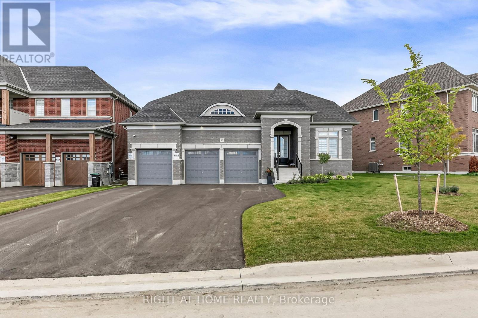 96 Marigold Blvd, Adjala-Tosorontio, ON L0G 1W0