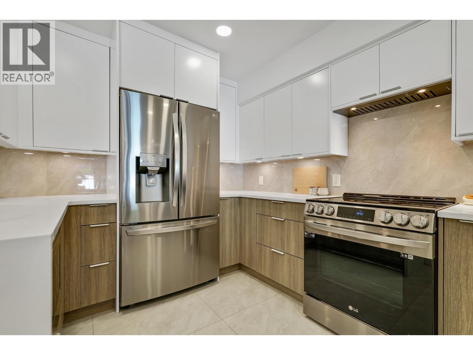 7760 Minoru Boulevard Unit 9, Richmond, BC V6Y 1Z5