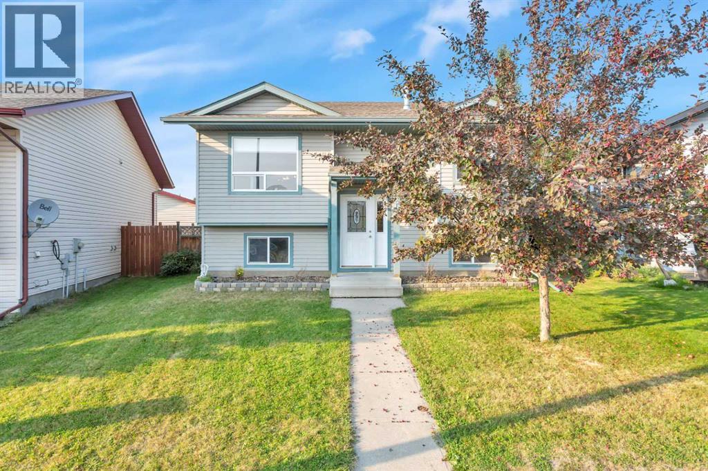 45 Avenue Close Unit 4526, Rocky Mountain House, AB T4T 1W8
