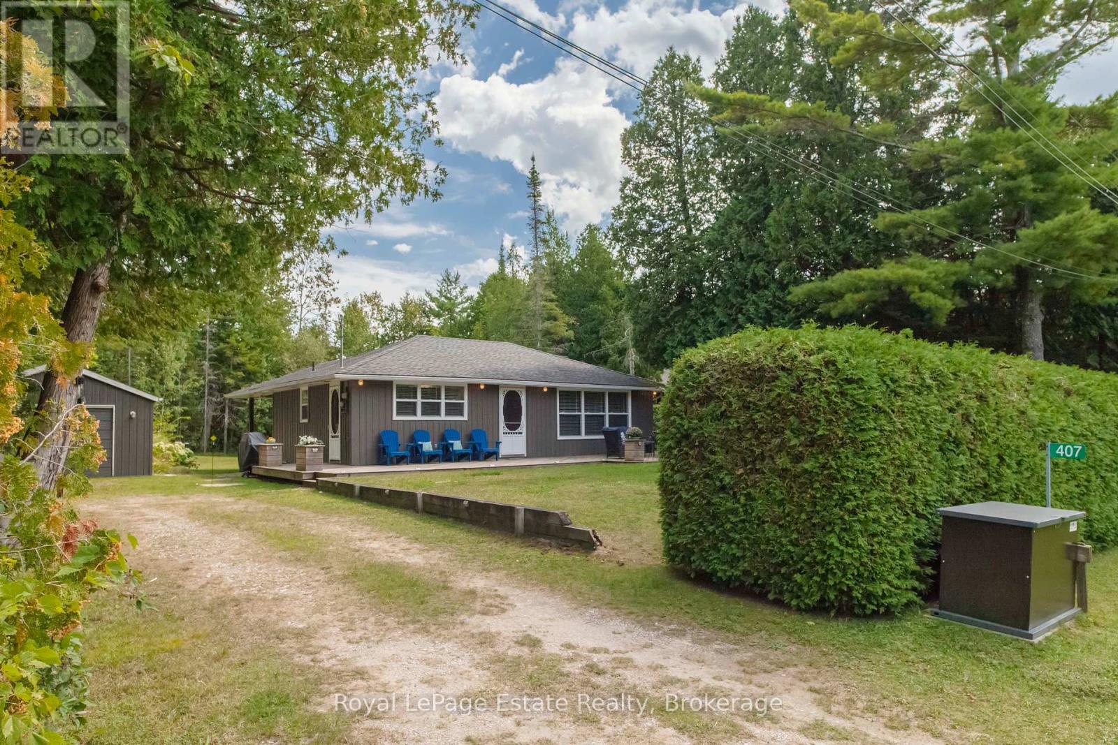 407 Huron Ave, South Bruce Peninsula, ON N0H 2G0