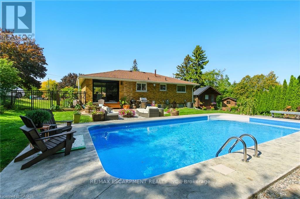 19 Wallace Pl, Haldimand, ON N3W 1G4