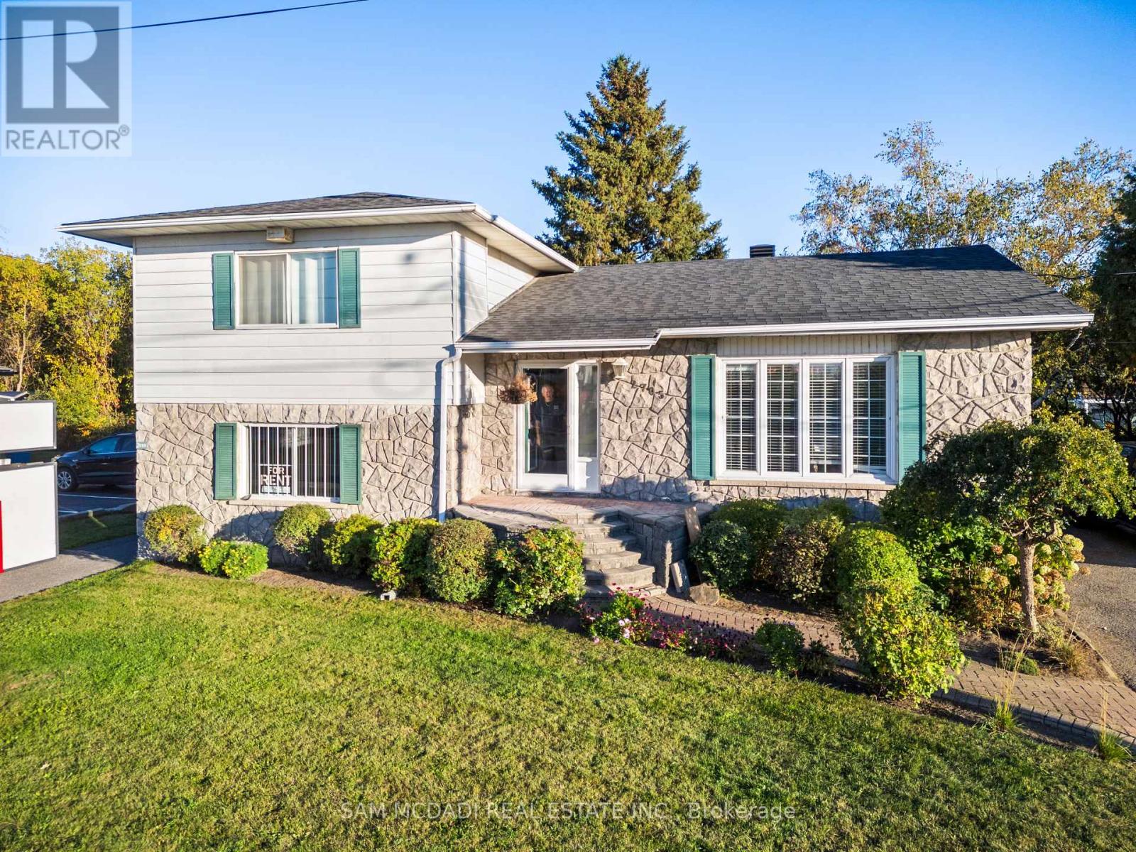2705 Laurier St, Clarence-rockland, ON K4K 1A3