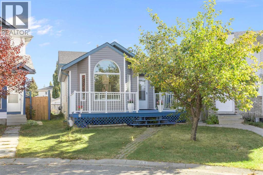 331 Coverdale Ct NE, Calgary, AB T3K 4J8