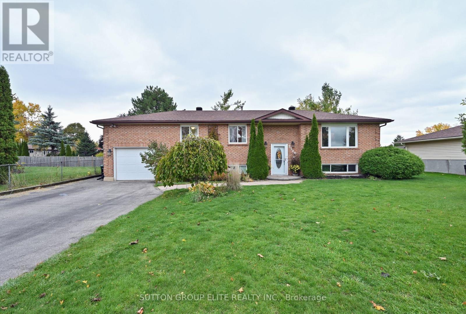 2129 Chantler St, Innisfil, ON L9S 1B4