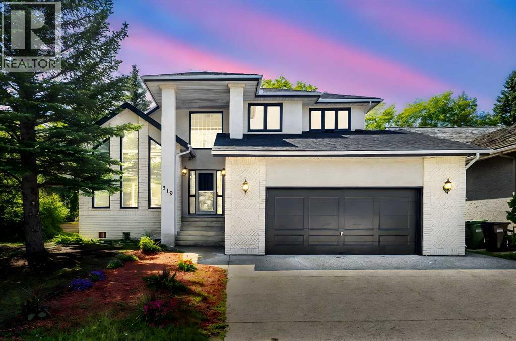 919 Shawnee Dr SW, Calgary, AB T2Y 2G8