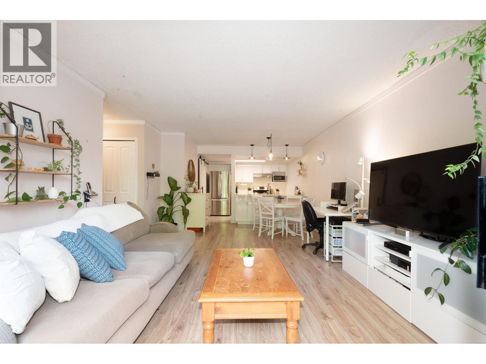 385 Ginger Drive Unit 8, New Westminster, BC V3L 5L6