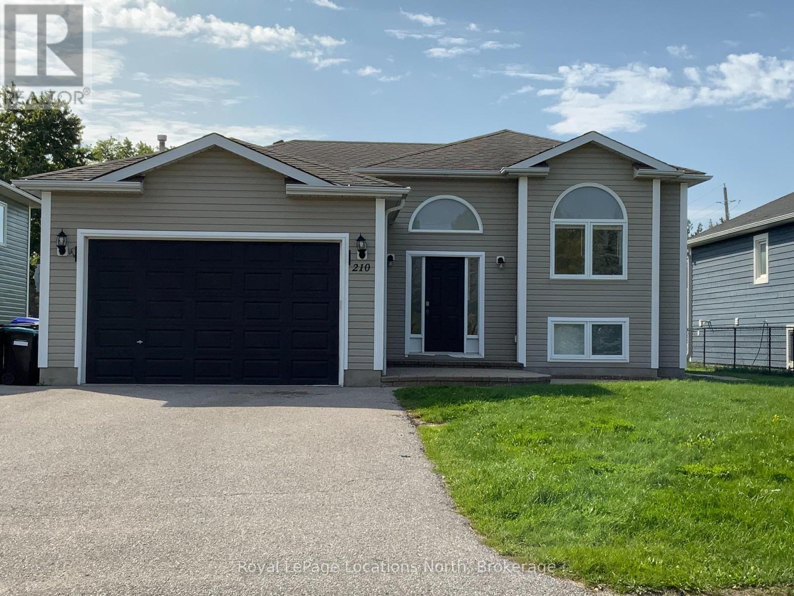 210 Quebec St, Clearview, ON L0M 1S0