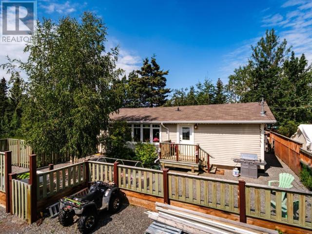 116 Lowell St, Haines Junction, YT Y0B 1L0