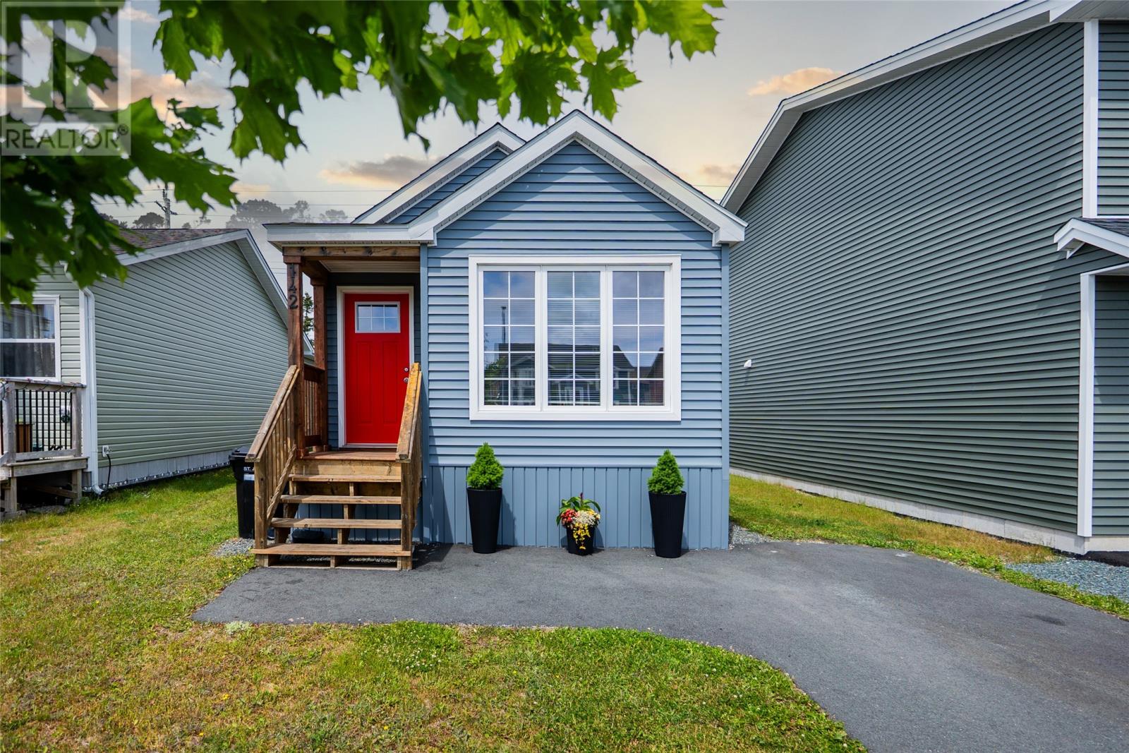 142 Ladysmith Dr, St. John's, NL A1B 0L4