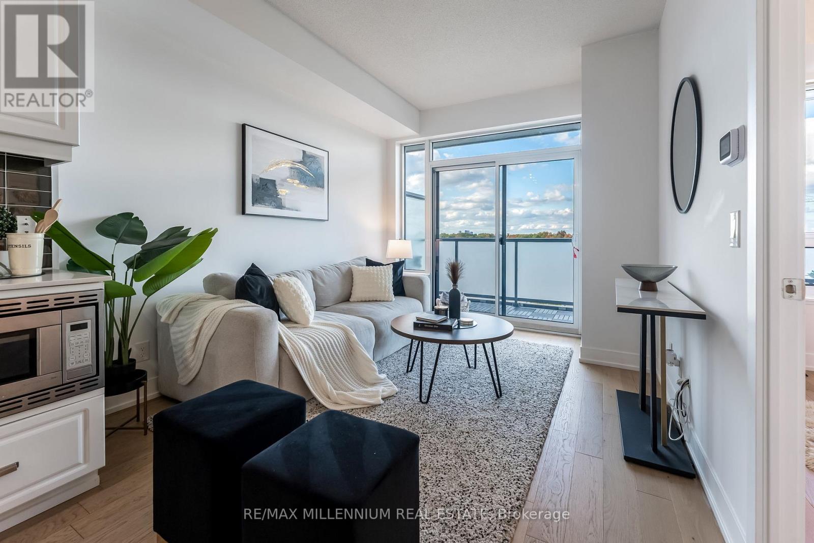322 7 Kenaston Gdns, Toronto Bayview Village, ON M2K 0E9
