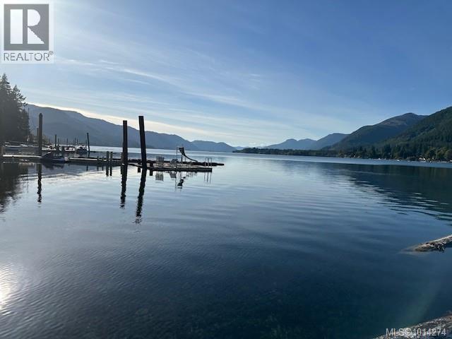8290 Saseenos Rd Unit 4 Rd, Youbou, BC V0R 3E1