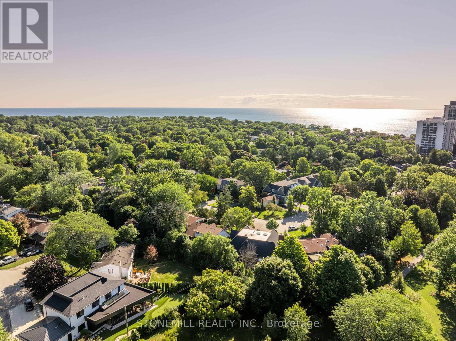 144 Ulster Dr, Oakville, ON L6L 3P2