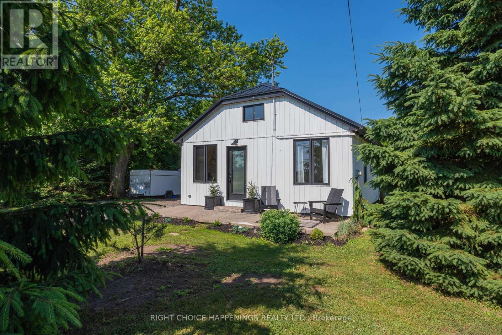 1368 Lorraine Rd, Port Colborne, ON L3K 5V3