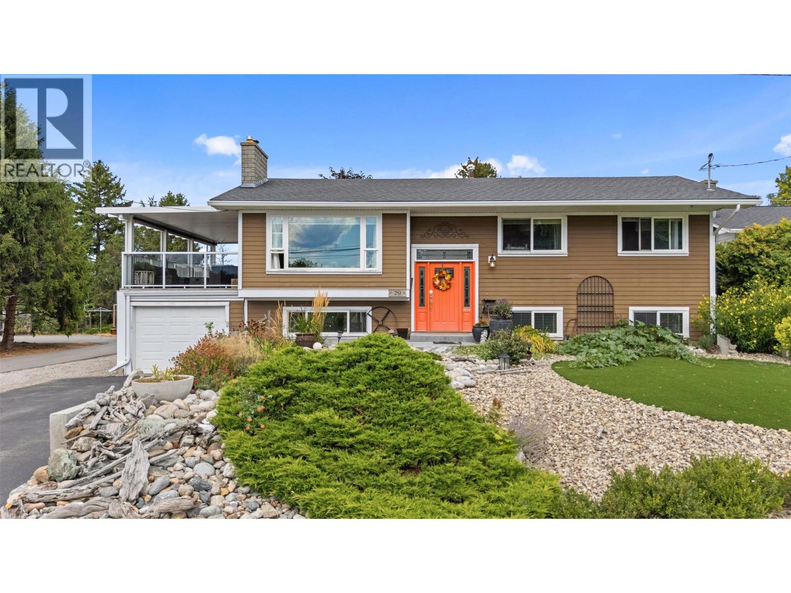 29 Lee Ave, Penticton, BC V2A 3V7