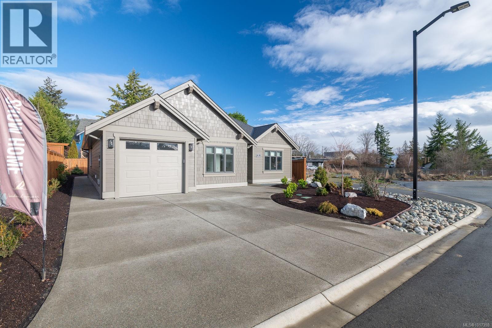 200 Acacia St, Parksville, BC V9P 1H3