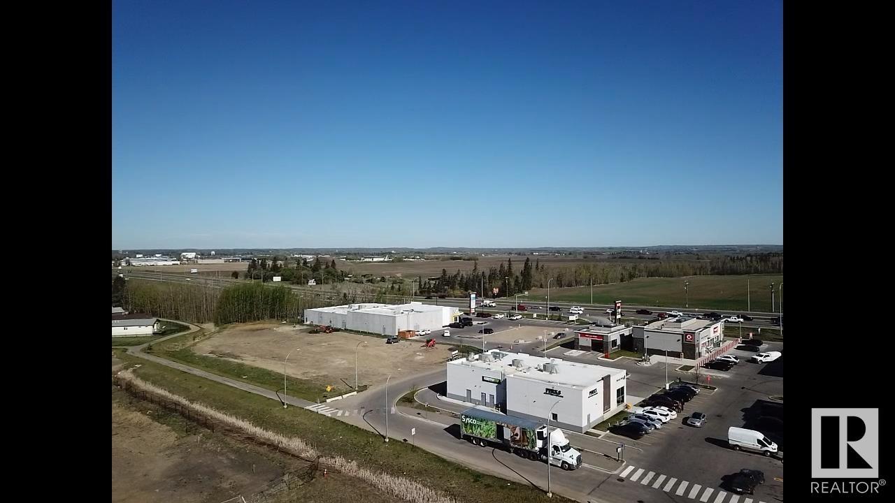 4204 Park W, Stony Plain, AB T7Z 0N1