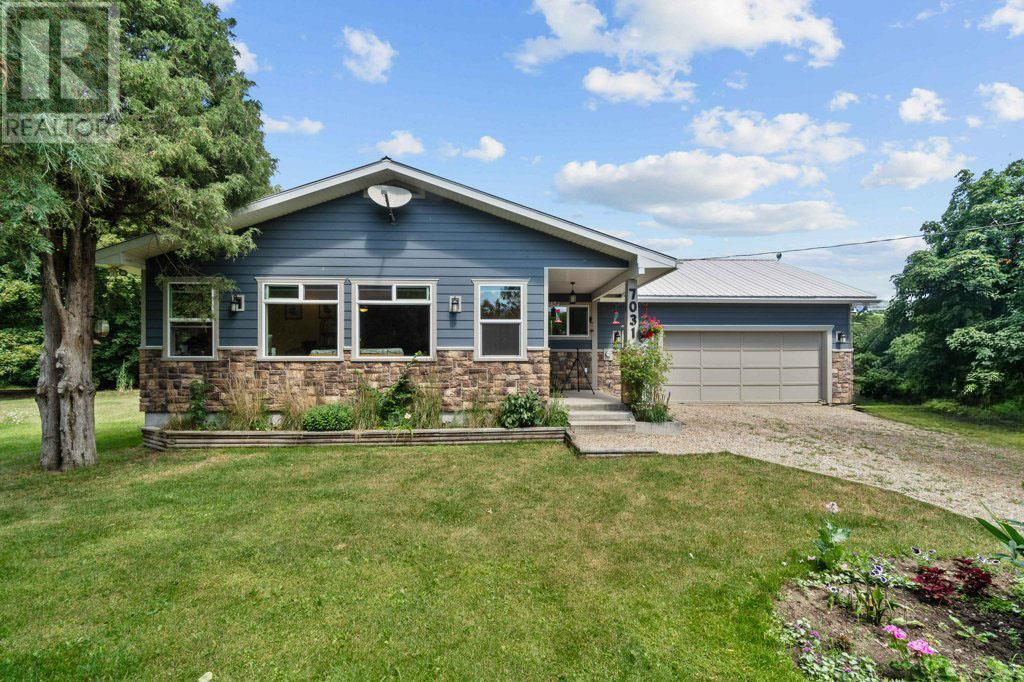 50 Avenue Sw Unit 7031, Salmon Arm, BC V1E 3C4