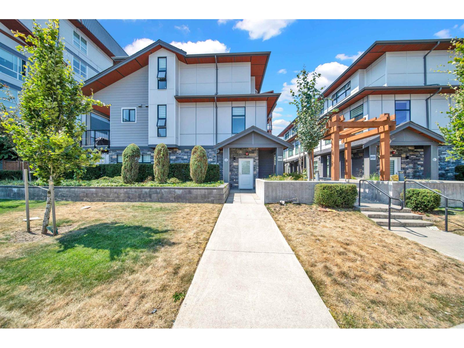 8447 115 Street Unit 5, Delta, BC V4C 5N7