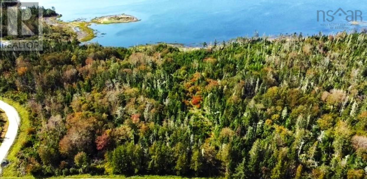 4 E Green Harbour, Shelburne, NS B0T 1L0